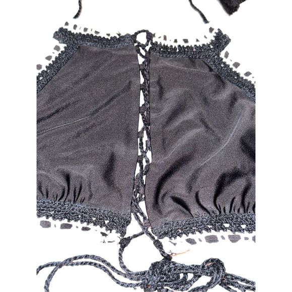 New Rinikini Crochet Halter Bikini Top Medium - Picture 3 of 9